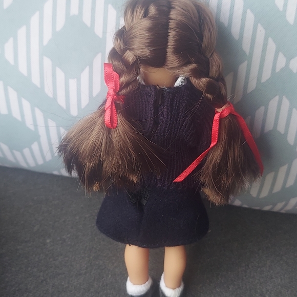 Mini American Girl "Molly" Doll - Picture 9 of 16